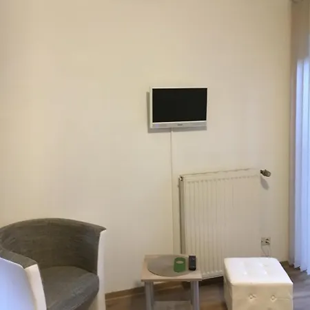 Zum Surgrund Casa de hóspedes 3*