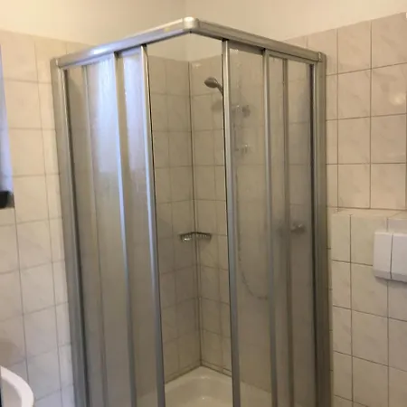 Zum Surgrund Casa de hóspedes 3*